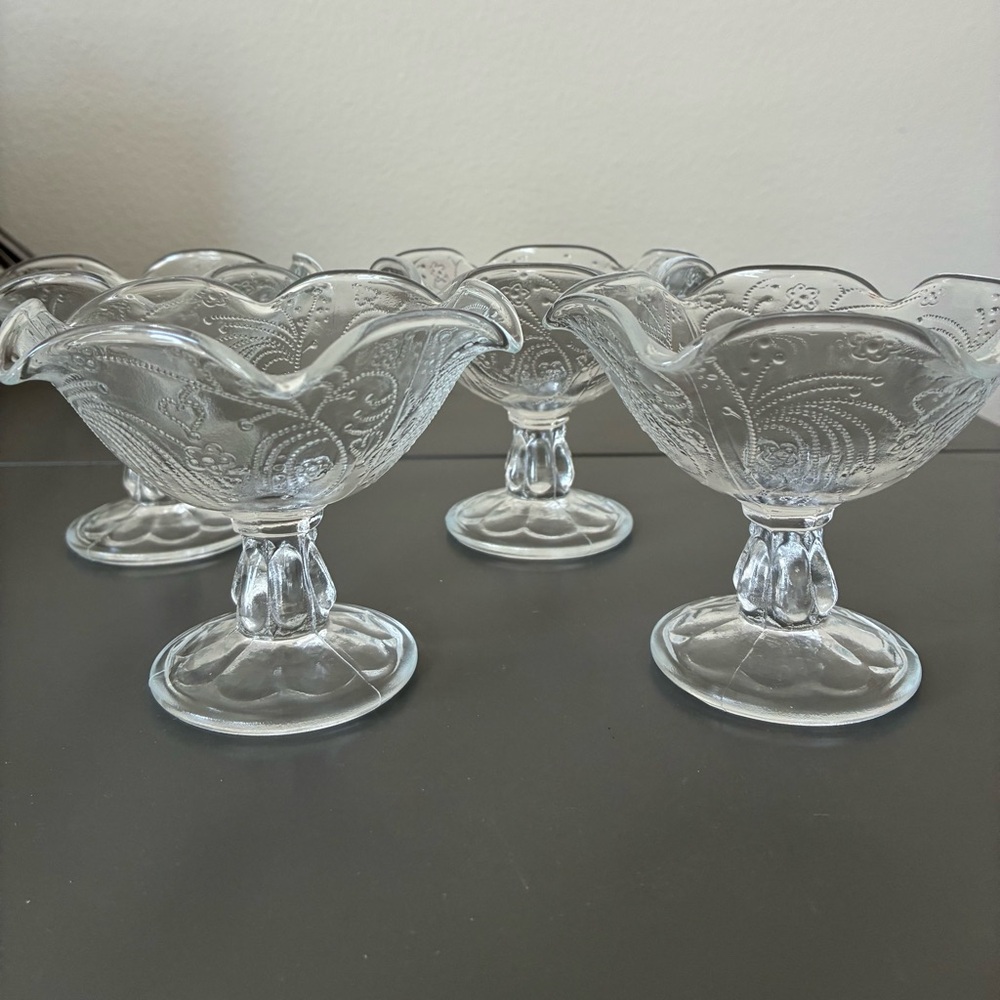 Vintage Glass Dessert Serving Bowls - Set of 4